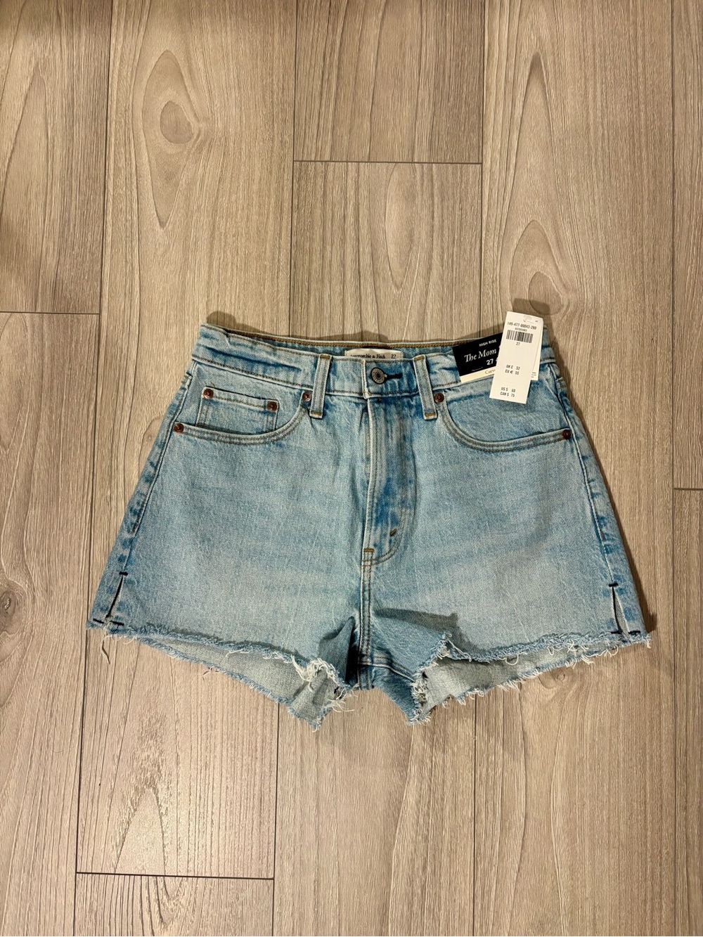 The Mom Short Abercrombie & Fitch Light Blue Denim Jean Shorts- Curve Love